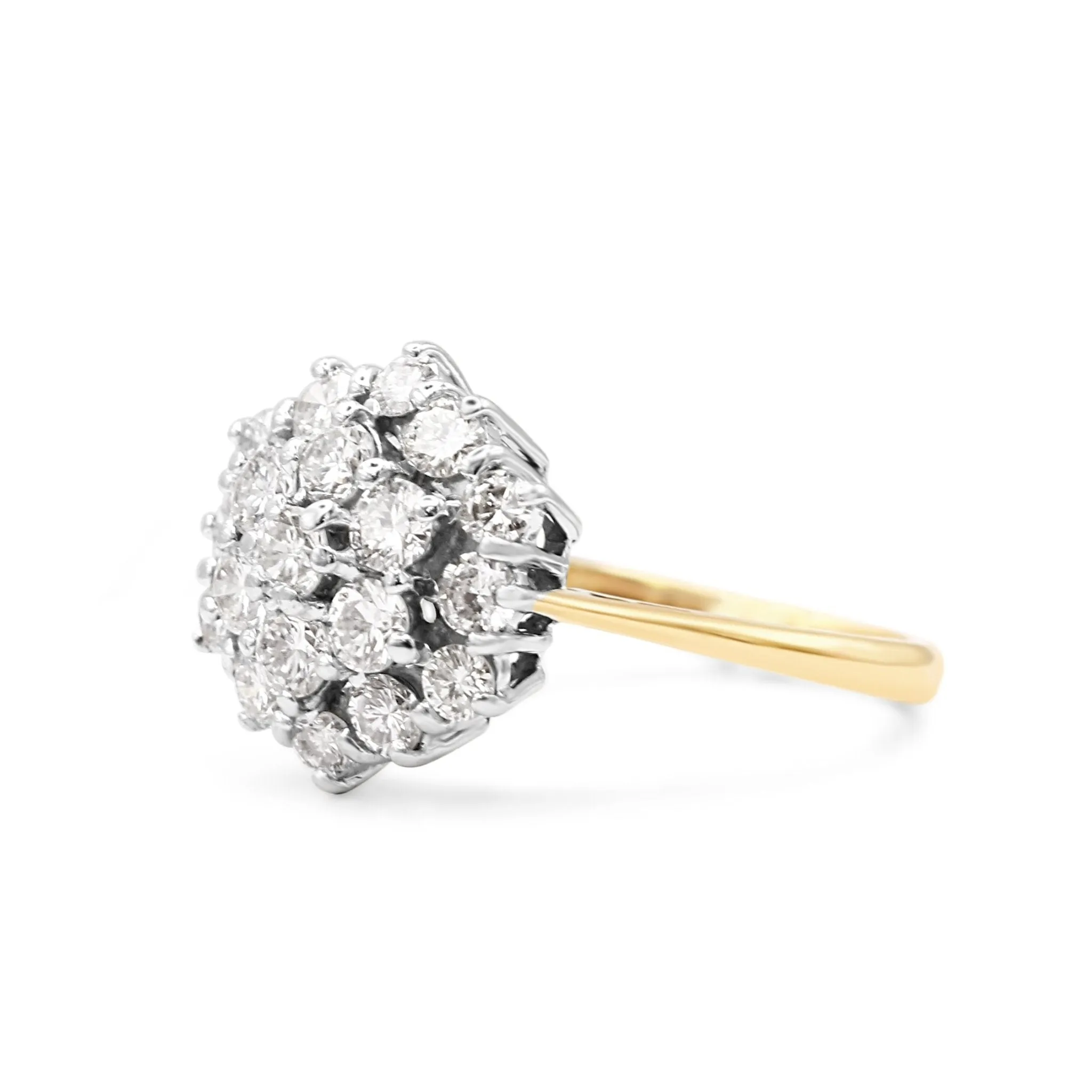 19 Stone Brilliant Cut Diamond Cluster Ring - 18ct Gold