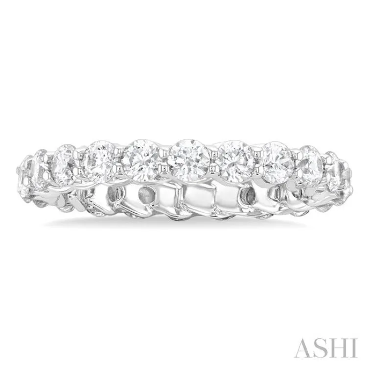 3 Ctw Round Cut Diamond Eternity Wedding Band in 14K White Gold