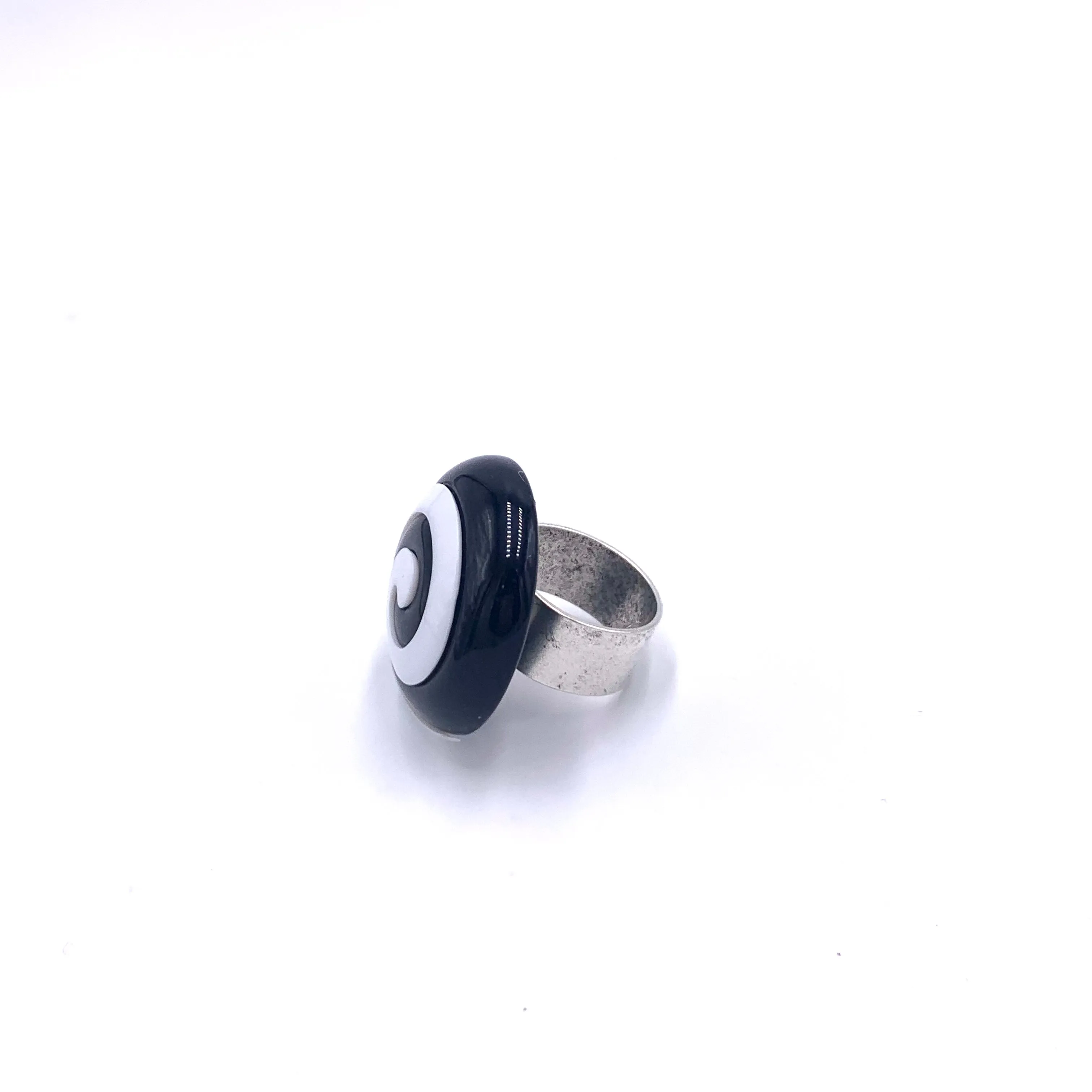 Black & White Swirl Cocktail Ring