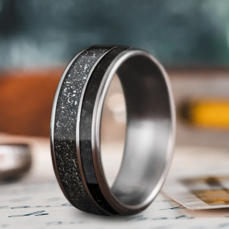 Custom Design - 2-Inlay Offset Ring DPqLdhRHzTAt5Mw8OXJzQEuC