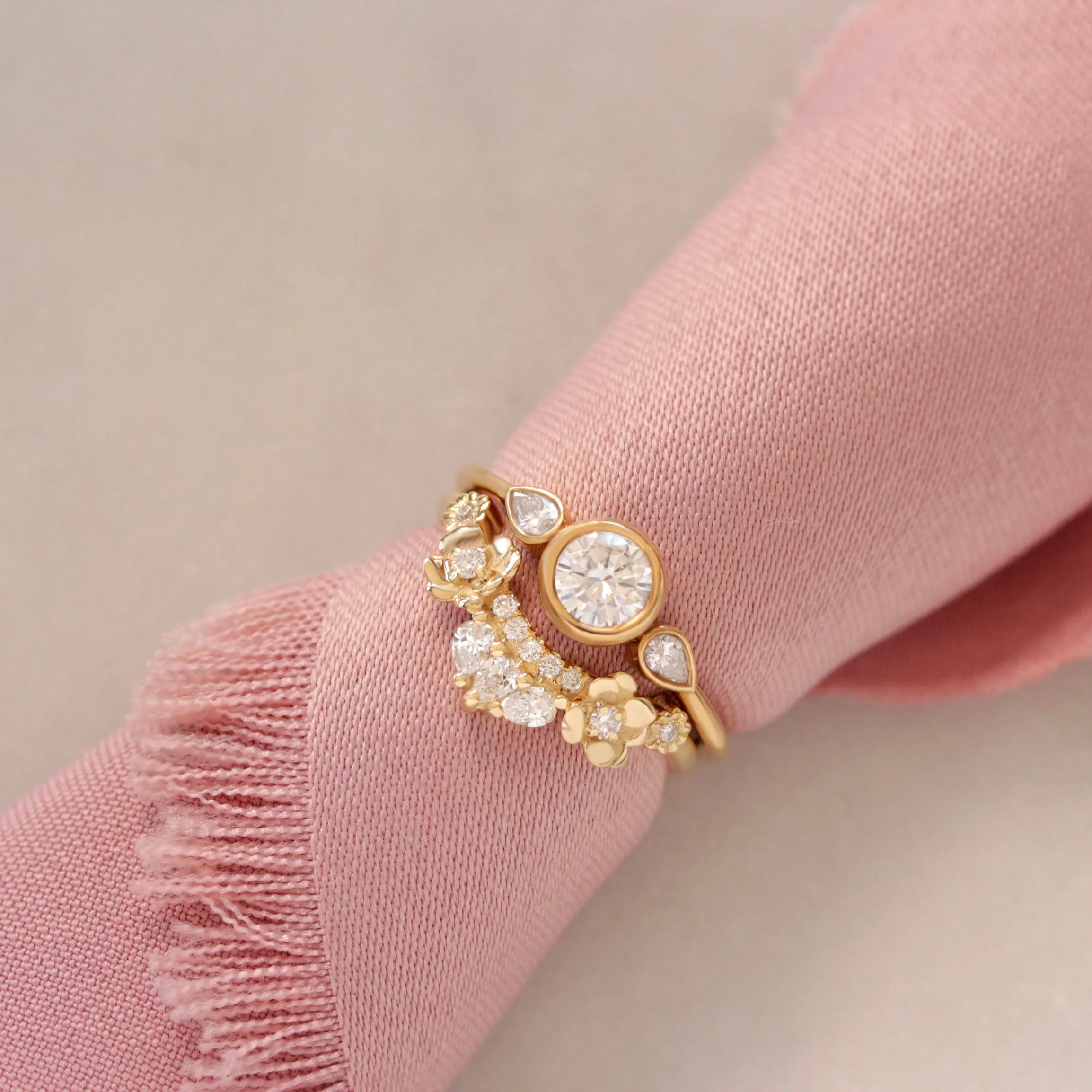 Flowers Curved Band Gold and Diamond Nesting Ring