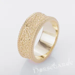 Handcrafted Twisted Knot Pattern Band - Gold