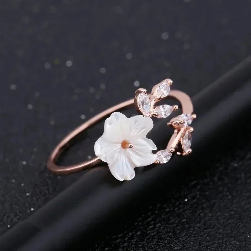 King Design Floral Ring