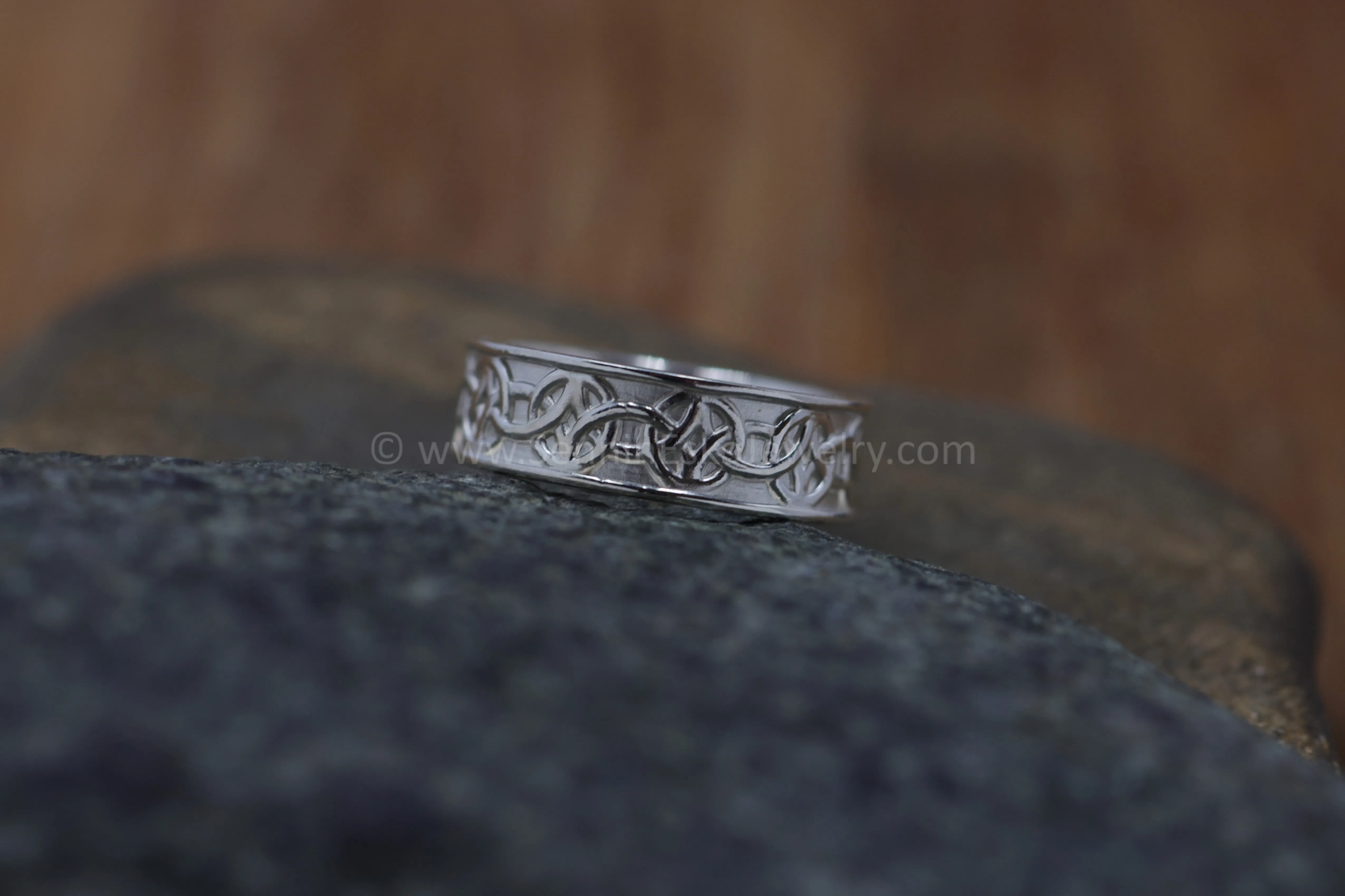 READY TO SHIP Wide Celtic Knot Ring, Size 10