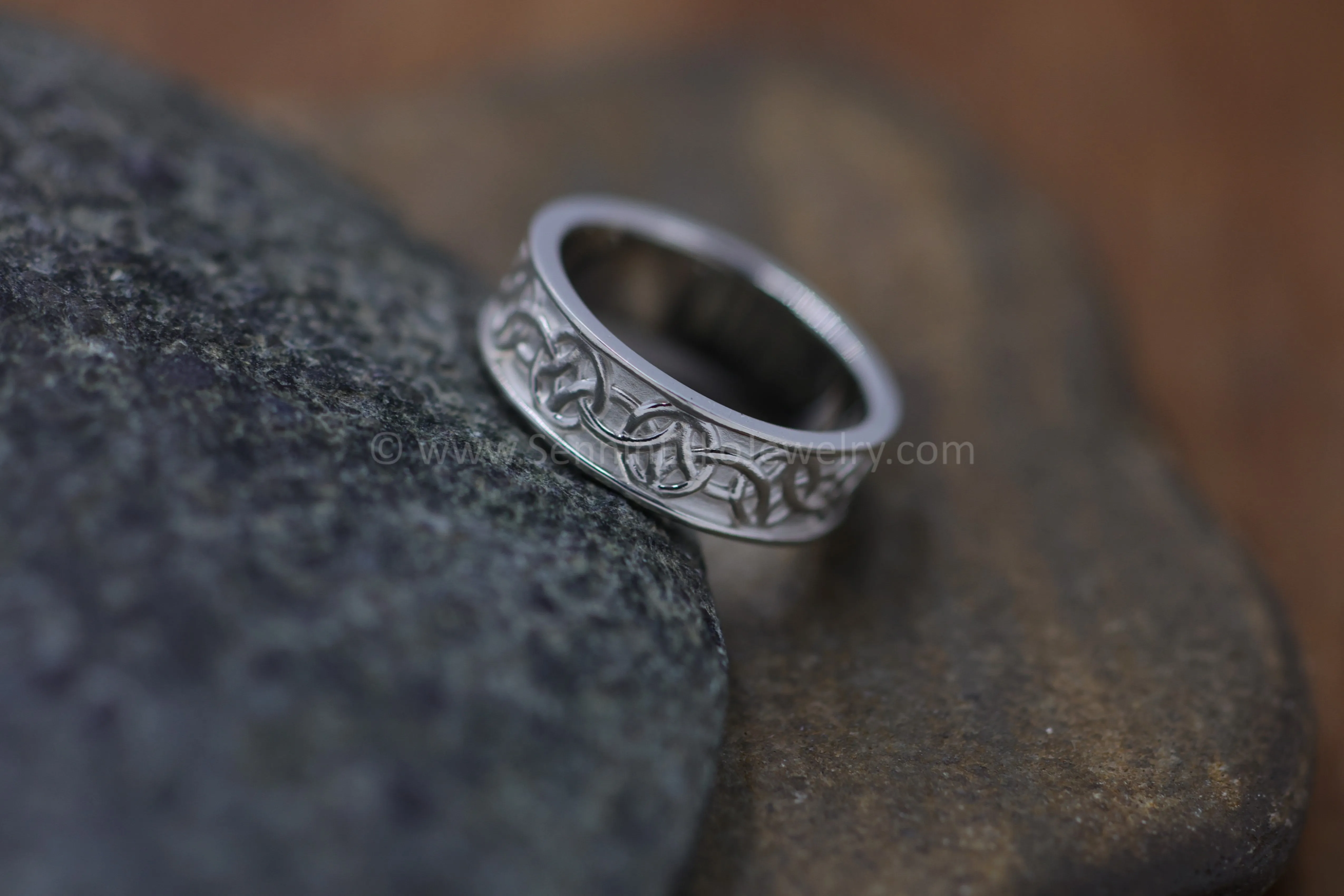 READY TO SHIP Wide Celtic Knot Ring, Size 10