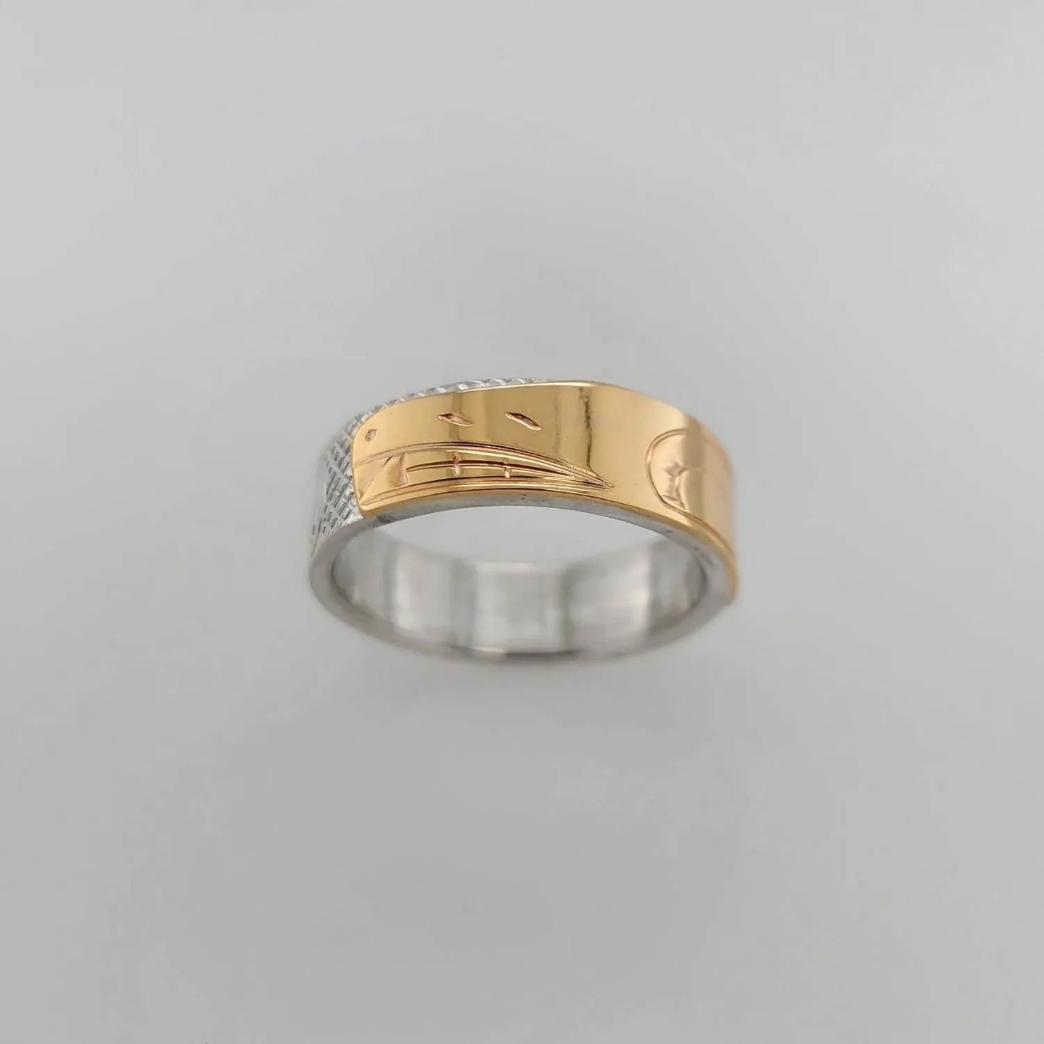 Silver 1/4" Band with Gold Wolf