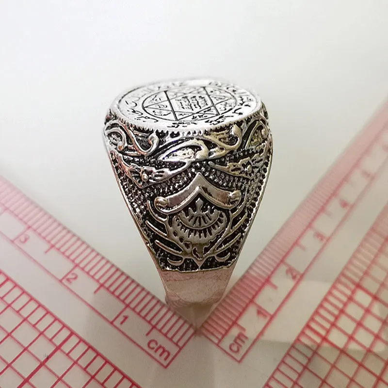 Vintage Charm: Arabic Hand Jewelry 92 Thai Silver Plated Two-Tone Ring